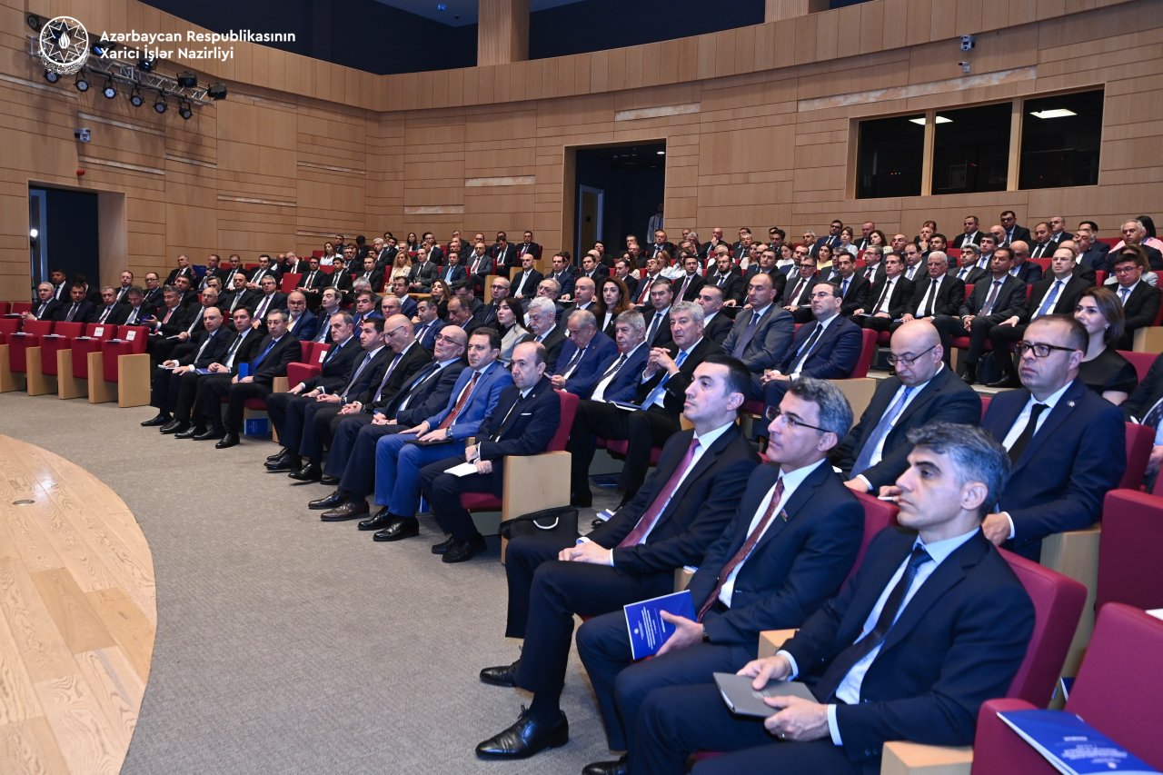 Bakıda diplomatik xidmət rəhbərlərinin IX müşavirəsi keçirildi – FOTO - foto 6