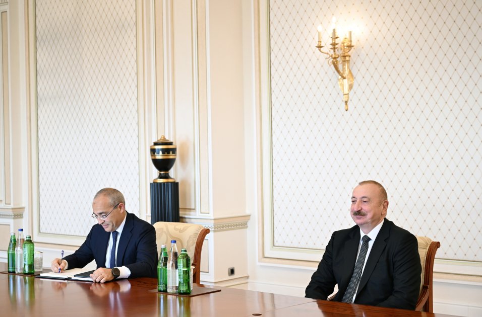 İlham Əliyev gürcüstanlı naziri qəbul etdi – FOTO/VİDEO - foto 2