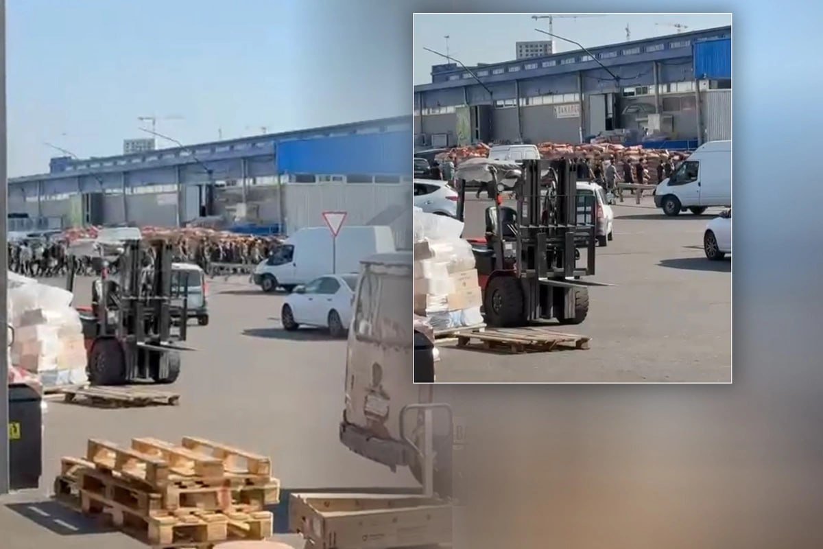 OMON Moskva bazarında azərbaycanlıları kütləvi şəkildə saxlayıb &ndash; VİDEO