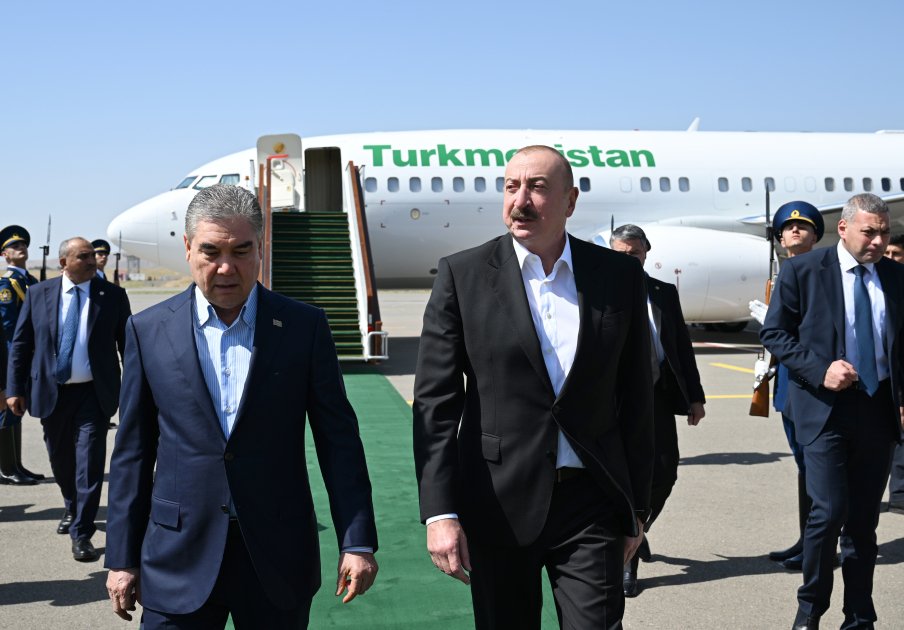 Qurbanqulu Berdiməhəmmədovu Füzulidə İlham Əliyev qarşıladı - FOTO
