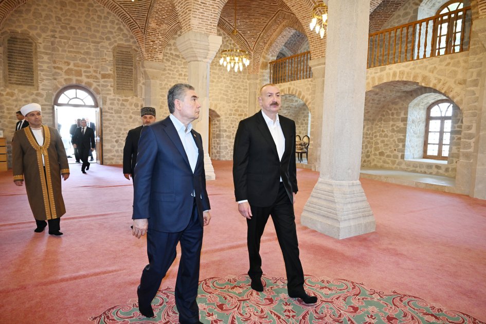 Şuşada məsciddə dua etdilər– FOTO - foto 2