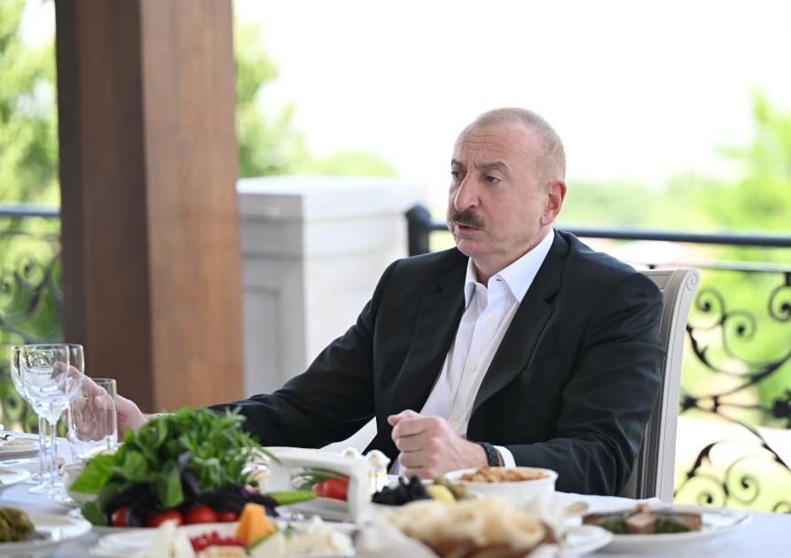 İlham Əliyev və Berdiməhəmmədov Şuşada birgə nahar etdilər - FOTO - foto 2