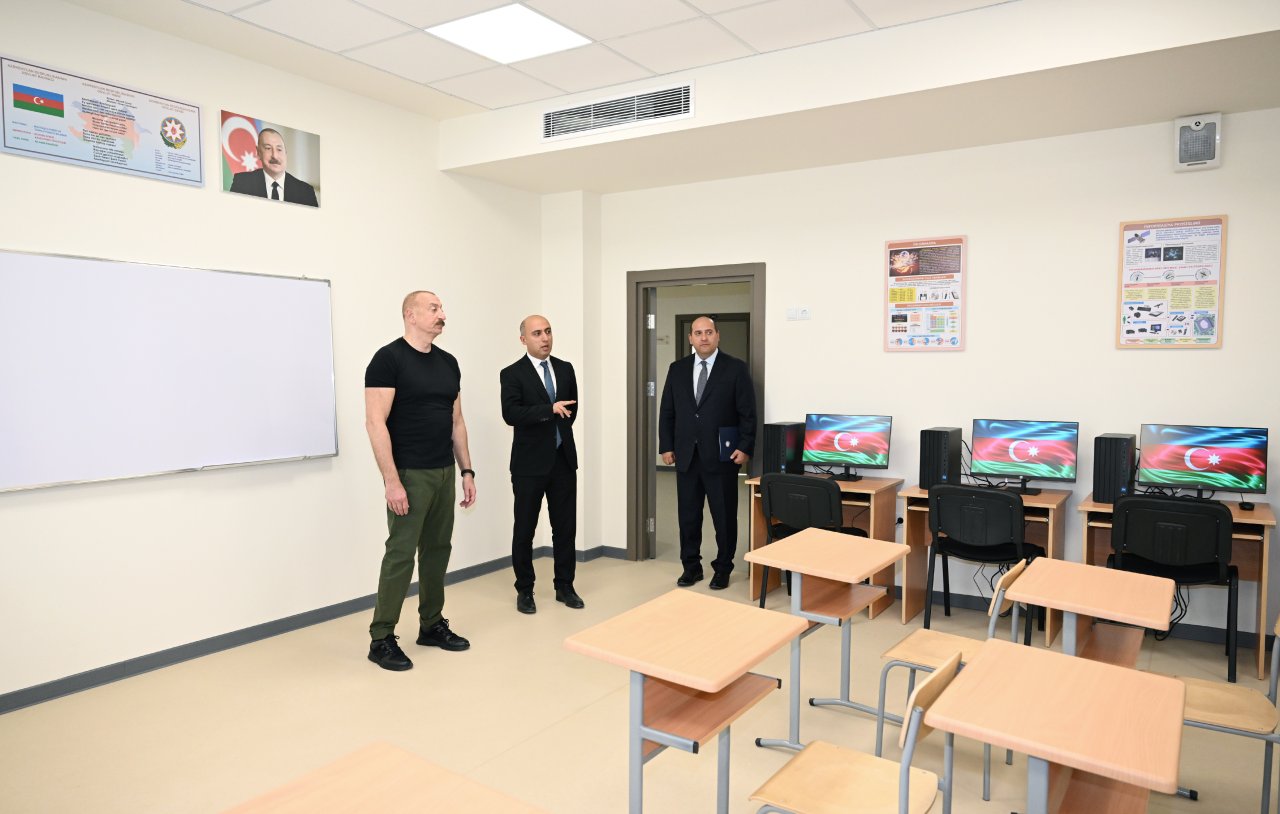 Ağdam şəhər 1 nömrəli tam orta məktəbin binasının açılışı olub - FOTO - foto 1