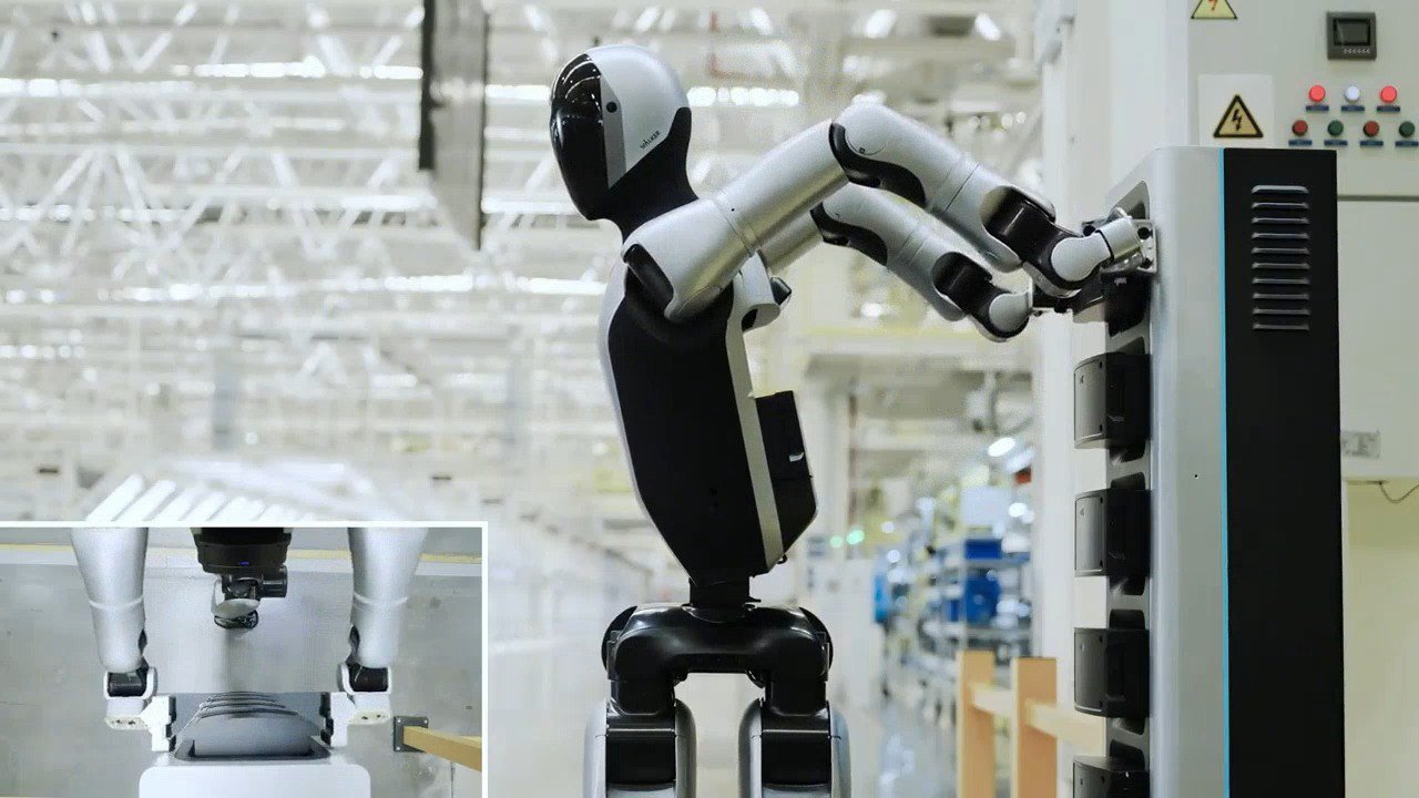 Öz batareyasını dəyişdirə bilən ilk robot hazırlanıb - VİDEO