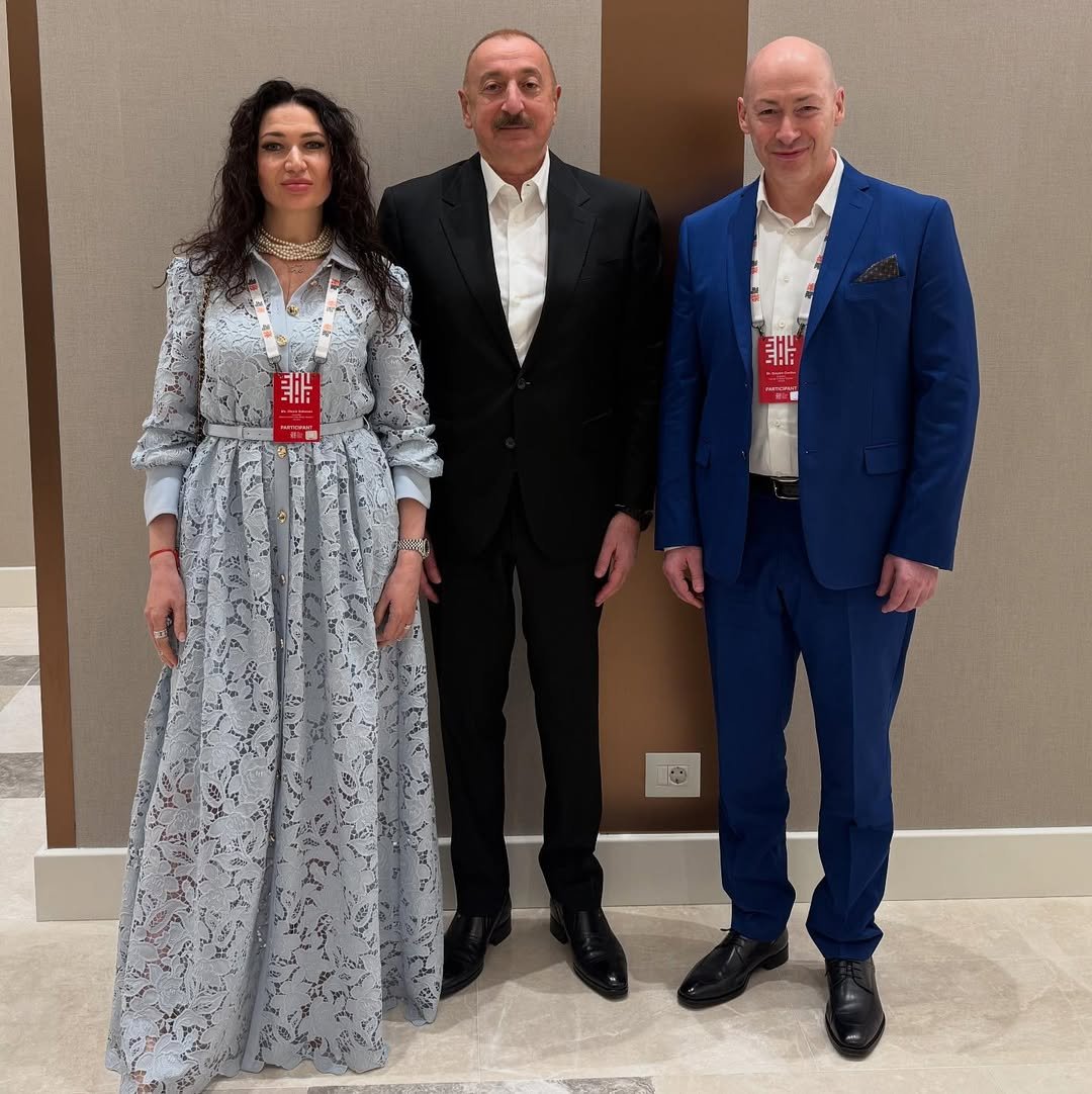 Ukraynalı jurnalist İlham Əliyevlə FOTOLARINI paylaşaraq təşəkkür etdi - foto 3