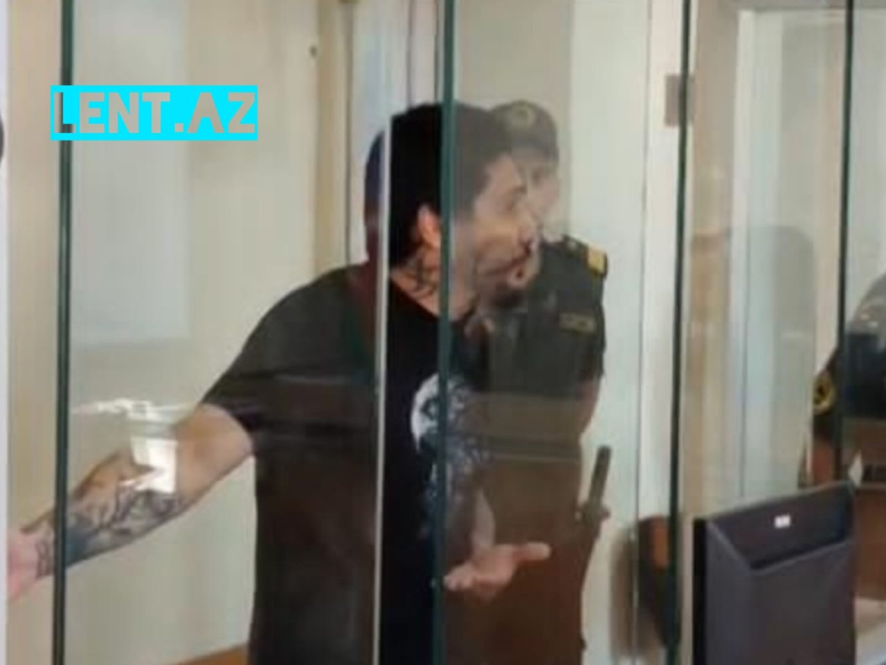 Tiktoker “Roşka” yenidən HAKİM QARŞISINDA - FOTO - foto 1