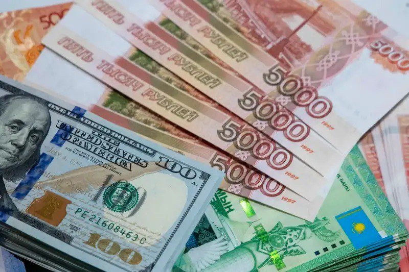 Rubl bahalaşdı, dollar isə... &ndash; YENİ MƏZƏNNƏ