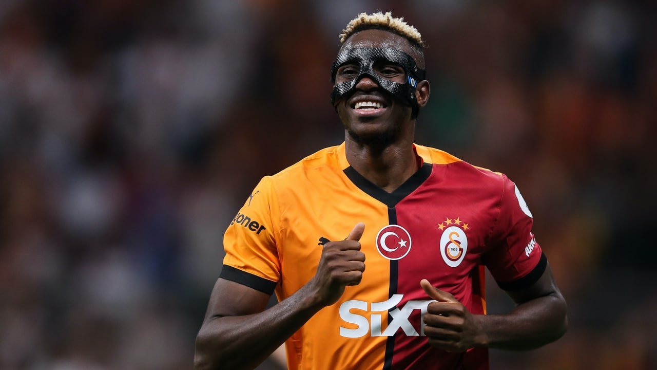 Viktor Osimhen bu gecə İstanbula GƏLİR