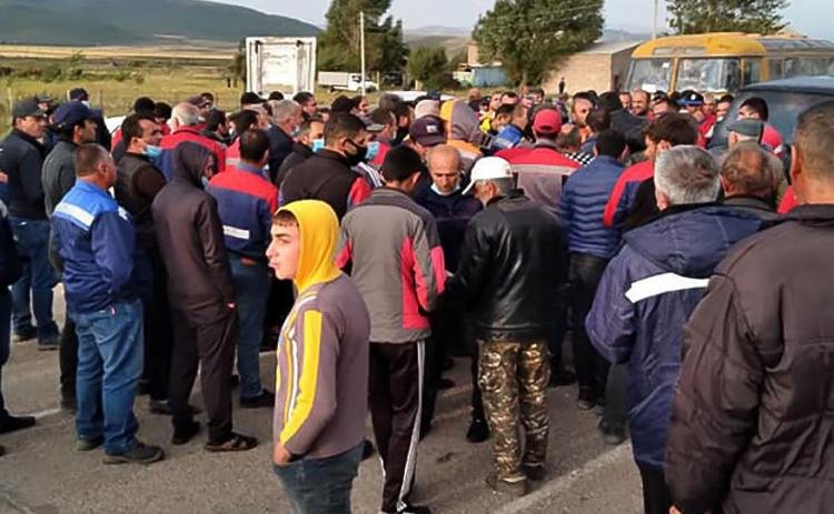 Rusiya Qarabağdan könüllü çıxan ermənilərin sənədlərini toplayır &ndash; Kreml nə planlaşdırır?