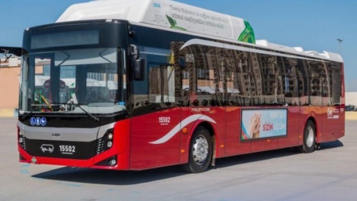 "BakuBus" avtobusunda HƏYƏCANLI ANLAR &ndash; VİDEO