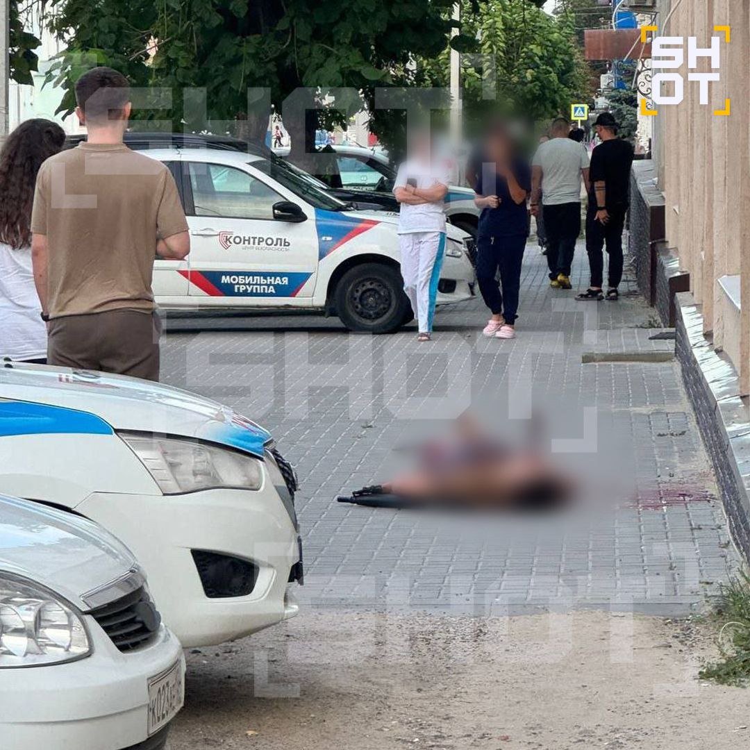 Rusiyada DƏHŞƏT: Məhkəmə hakimi vəhşicəsinə öldürüldü - FOTO - foto 2