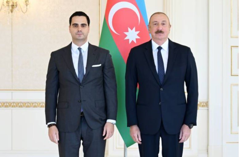İlham Əliyev Slovakiyanın yeni səfiri Elçin Qasımovu qəbul etdi – FOTO - foto 3