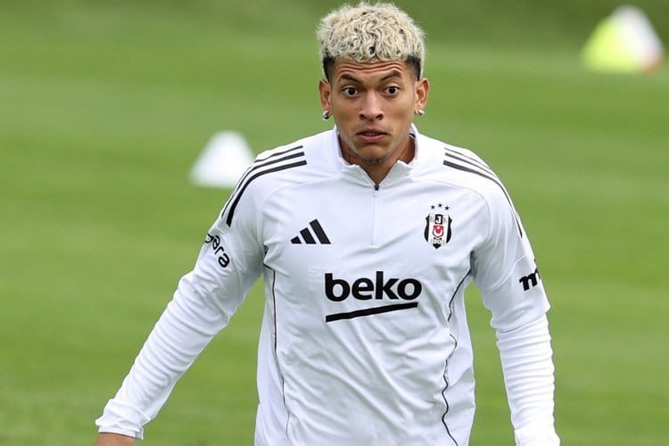 &ldquo;Beşiktaş&rdquo;ın futbolçusu Braziliya klubuna KEÇDİ