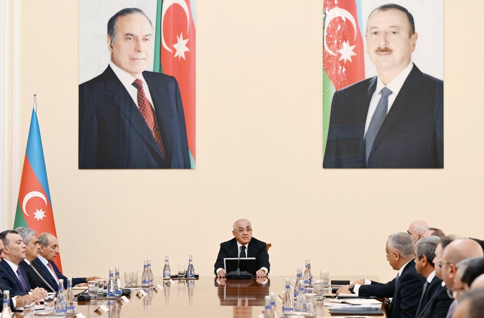 Nazirlər Kabinetində XÜSUSİ İCLAS – FOTO - foto 1