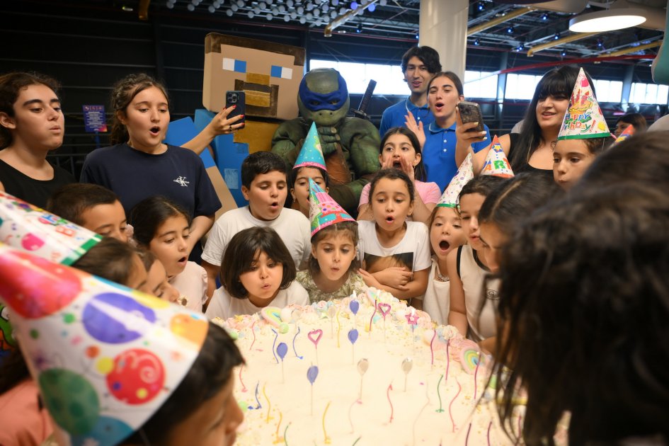 Mehriban Əliyevadan doğum günündə uşaqlara SÜRPRİZ - FOTO - foto 32