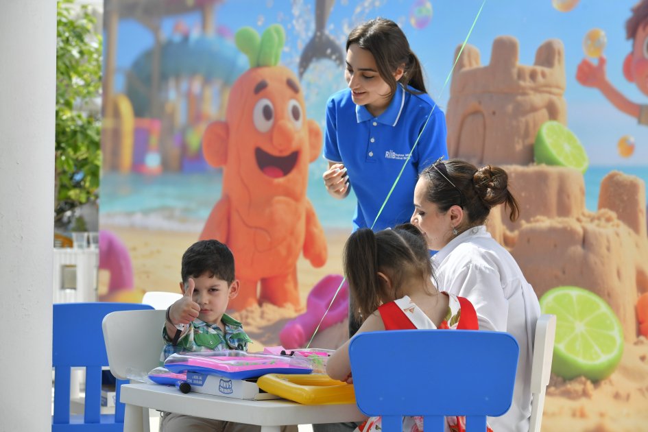 Mehriban Əliyevadan doğum günündə uşaqlara SÜRPRİZ - FOTO - foto 6