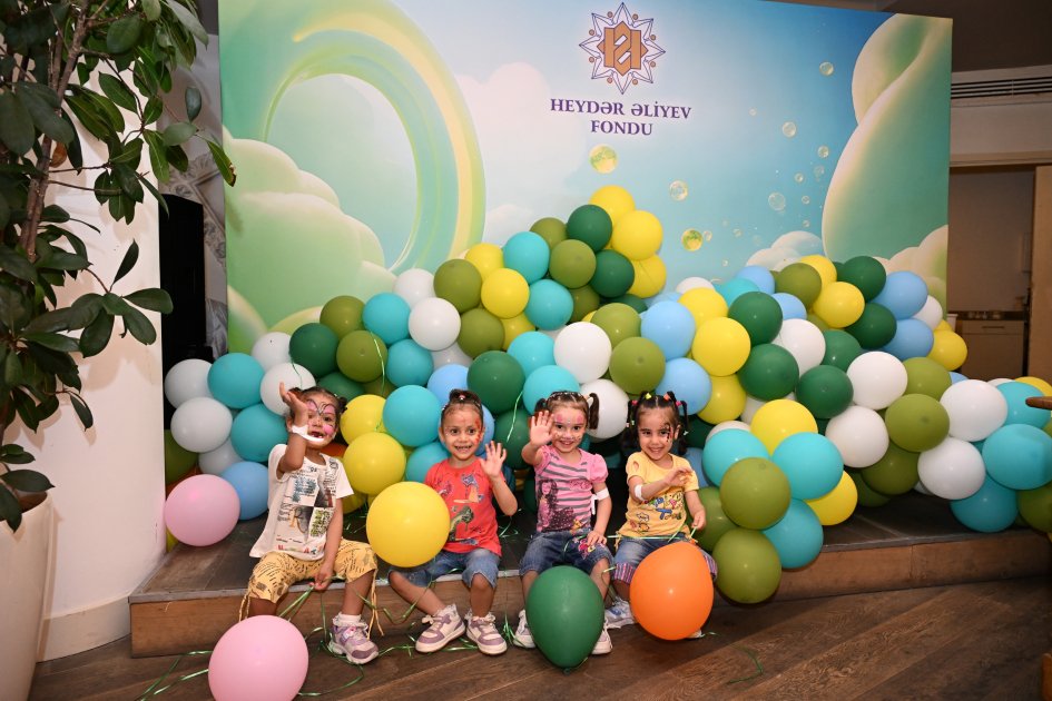 Mehriban Əliyevadan doğum günündə uşaqlara SÜRPRİZ - FOTO - foto 34