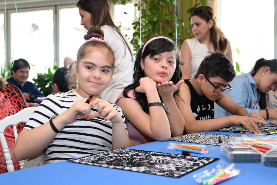 Mehriban Əliyevadan doğum günündə uşaqlara SÜRPRİZ - FOTO - foto 36