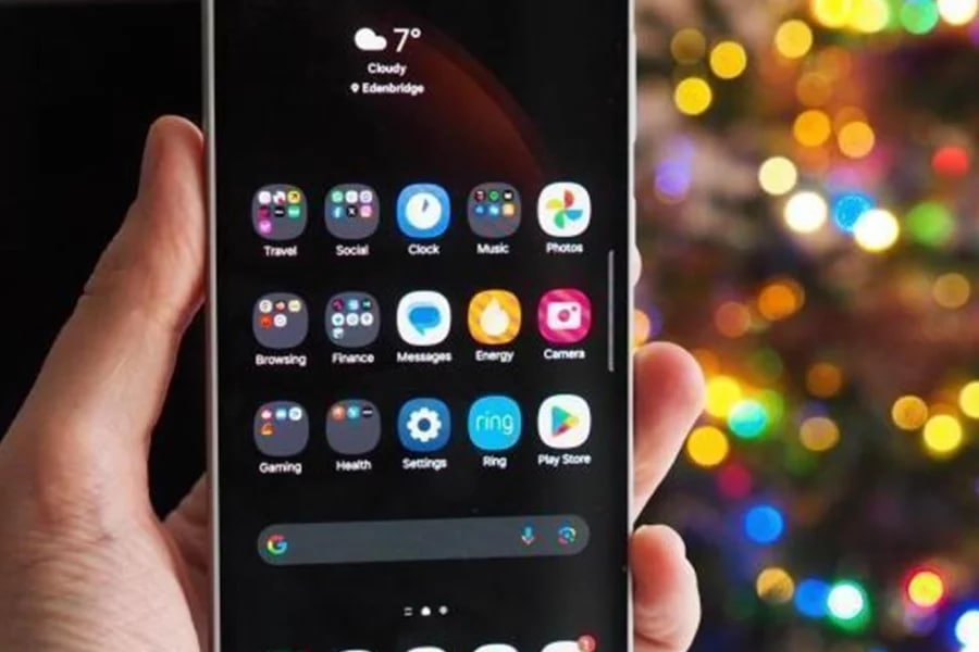 Dünyada İLK: Kondisionerli TELEFON satışa çıxarıldı