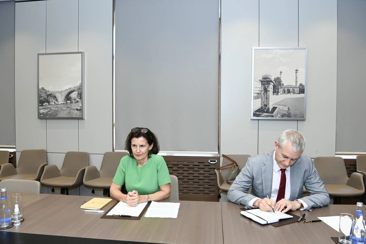Ceyhun Bayramov missiyası başa çatan Fransa səfirini qəbul etdi – FOTO - foto 2