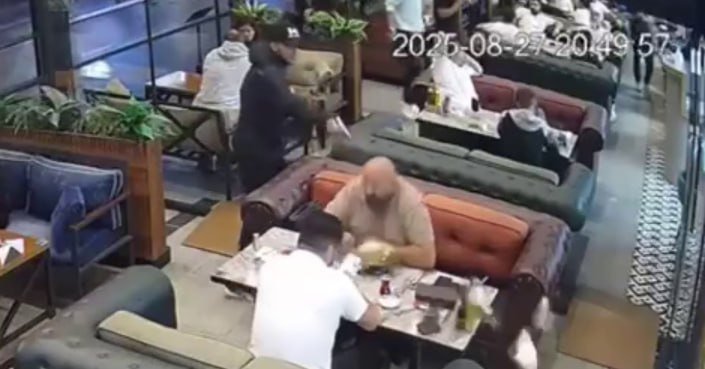İstanbulda DƏHŞƏT &ndash; Klub prezidenti kafedə öldürüldü &ndash; ANBAAN VİDEO