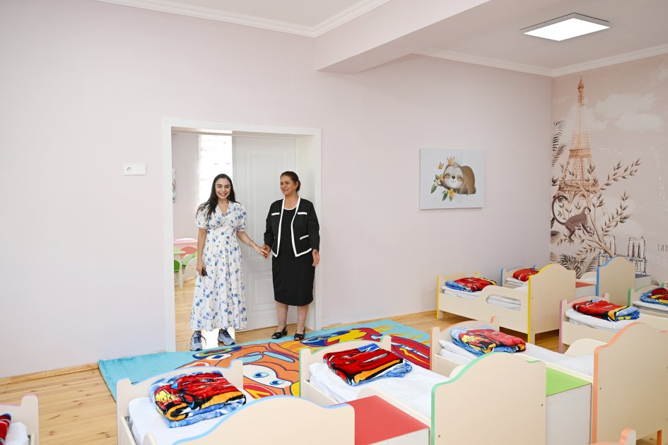 Leyla Əliyeva Şamaxıda inşa olunan körpələr evi-uşaq bağçalarının AÇILIŞINDA - FOTO - foto 8