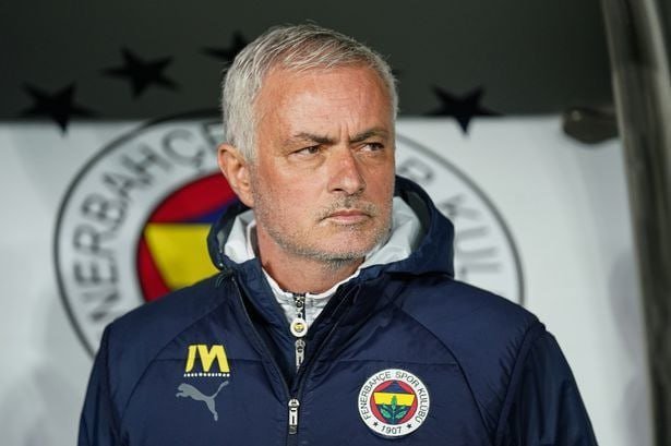 "Fənərbağça" Mourinyo ilə yollarını AYIRDI