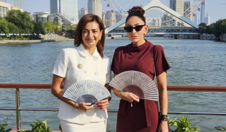 Mehriban Əliyeva ilə Anna Akopyan birgə şəkil çəkdirdi – FOTO Mehriban Əliyeva ilə Anna Akopyan birgə şəkil çəkdirdi – FOTO