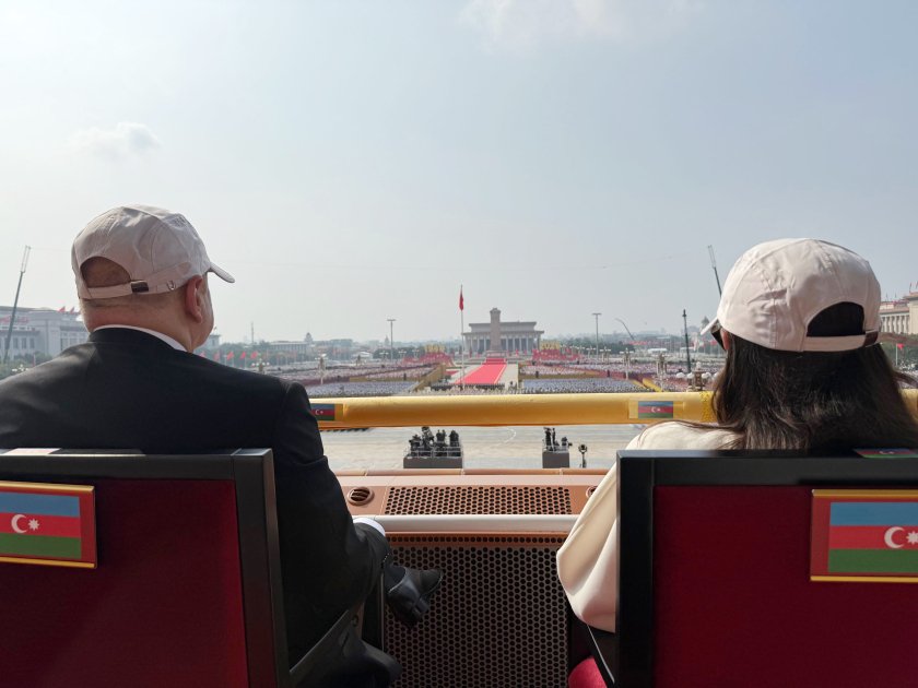 Prezident və birinci xanımın Çindəki paraddan FOTOLARI - foto 8