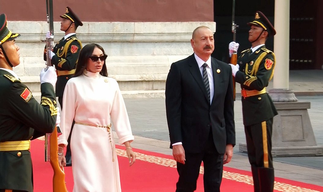 Prezident və birinci xanımın Çindəki paraddan FOTOLARI - foto 3