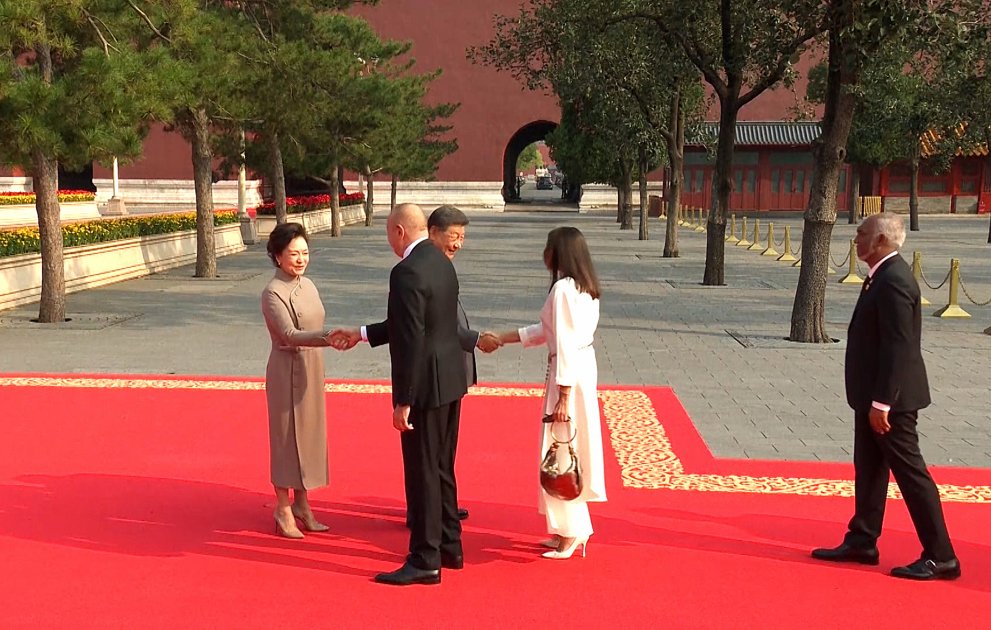 Prezident və birinci xanımın Çindəki paraddan FOTOLARI - foto 5
