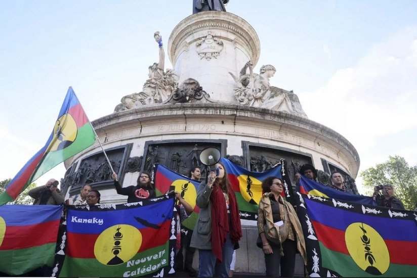 Yeni Kaledoniya ilə bağlı üç saziş: Dekolonizasiya prosesinin təxirə salınması üçün Fransanın bəhanələri - FOTO/VİDEO