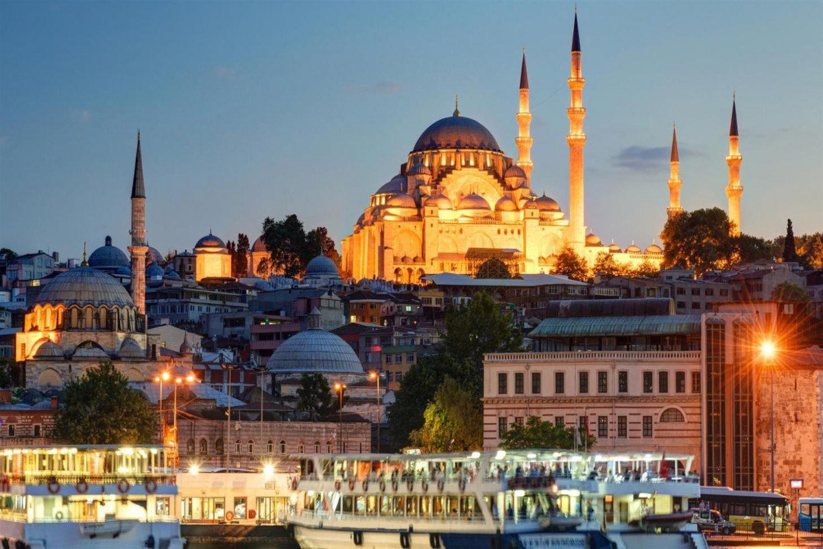 İstanbulda mitinq keçirmək qadağan edildi