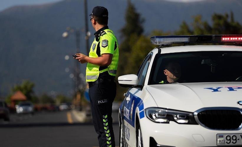 Yol polisi gücləndirilmiş rejimə KEÇDİ Yol polisi gücləndirilmiş rejimə KEÇDİ