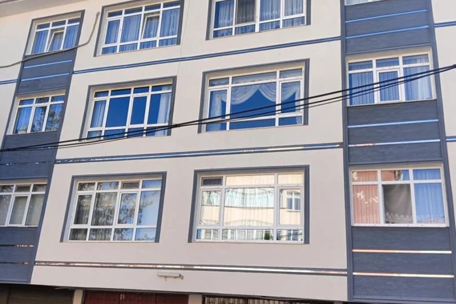 Bakıda FACİƏ: 78 yaşlı qadın binadan yıxılıb öldü
