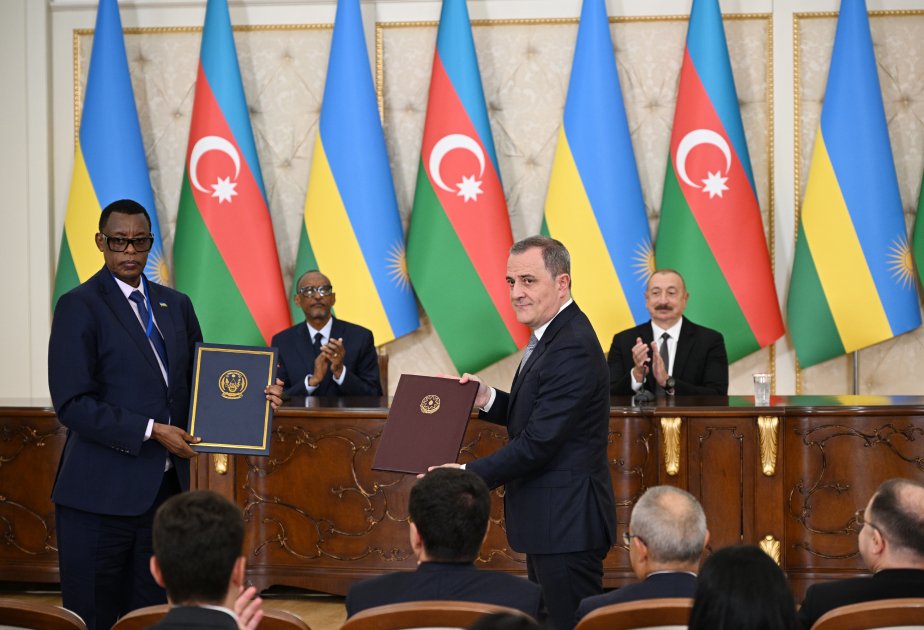 Prezidentlər mətbuata bəyanatlarla çıxış ediblər – FOTO - foto 1