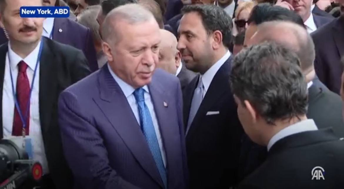 Ərdoğanı Nyu-Yorkda belə qarşıladılar - VİDEO