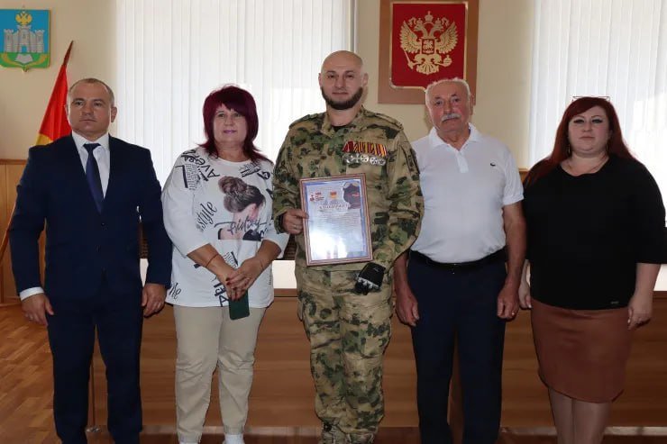 Həbsxanadan döyüşə yollanan azərbaycanlıya orden verildi &ndash; FOTO