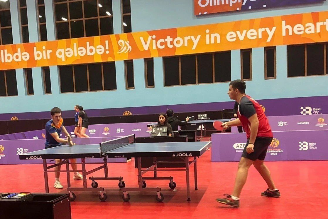 Stolüstü tennisçilərimiz gümüş medal qazandı