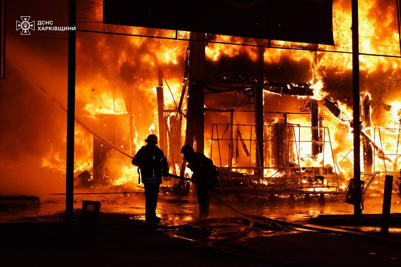 Rusiya gecə Xarkovu bombaladı – SAKİNLƏR TƏŞVİŞDƏ – FOTO/VİDEO - foto 2