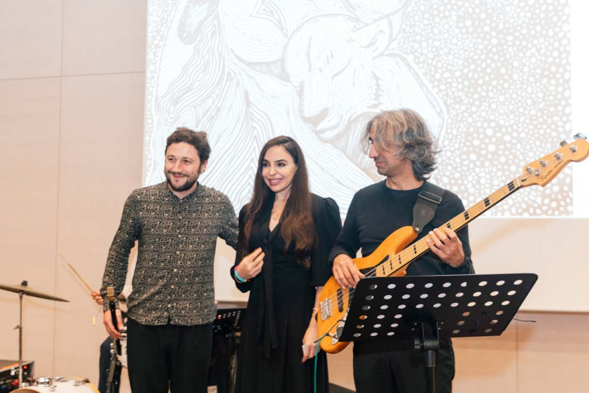 Leyla Əliyeva və Arzu Əliyeva Berlində MAMA “Ana təbiət” sərgisinin açılışında – FOTO - foto 10