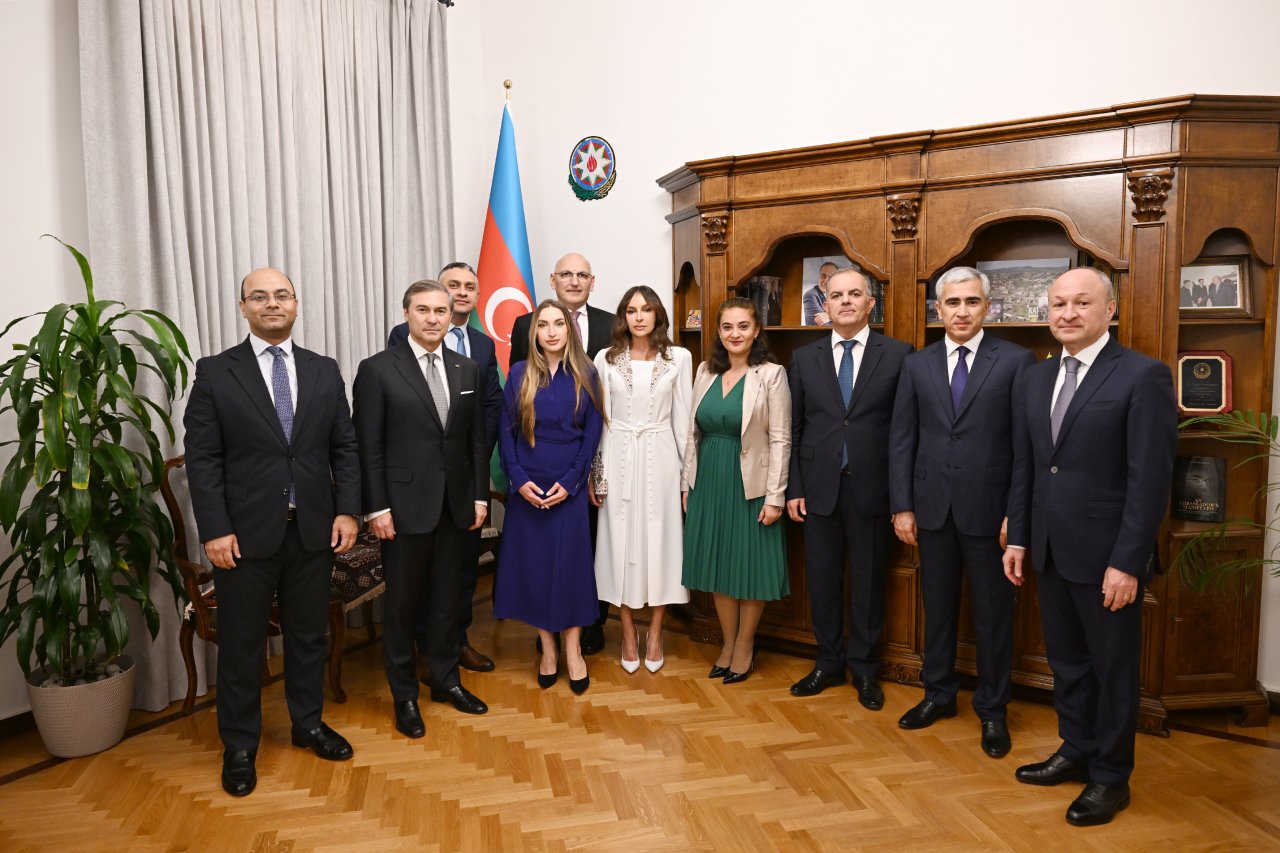 Azərbaycanın Müqəddəs Taxt-Tacdakı səfirliyinin inzibati ofisi açıldı – FOTOLAR - foto 9