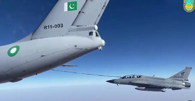 Pakistan qırıcıları havada yanacaq nəqli ilə Azərbaycana birbaşa uçdular &ndash; VİDEO