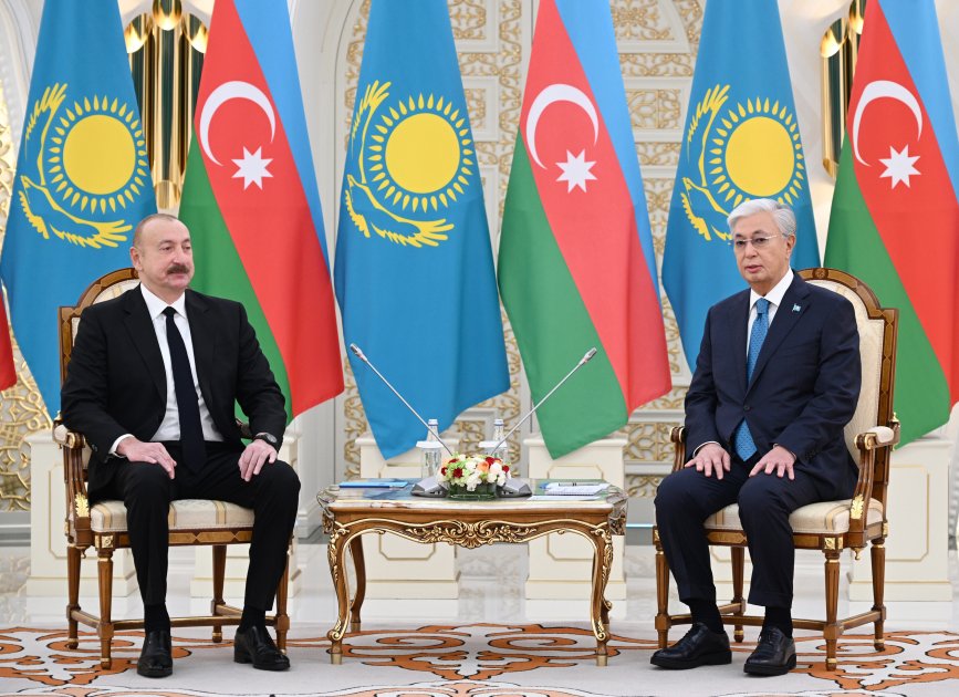 İlham Əliyev Astanada Tokayev ilə təkbətək görüşdü &ndash; FOTO/VİDEO