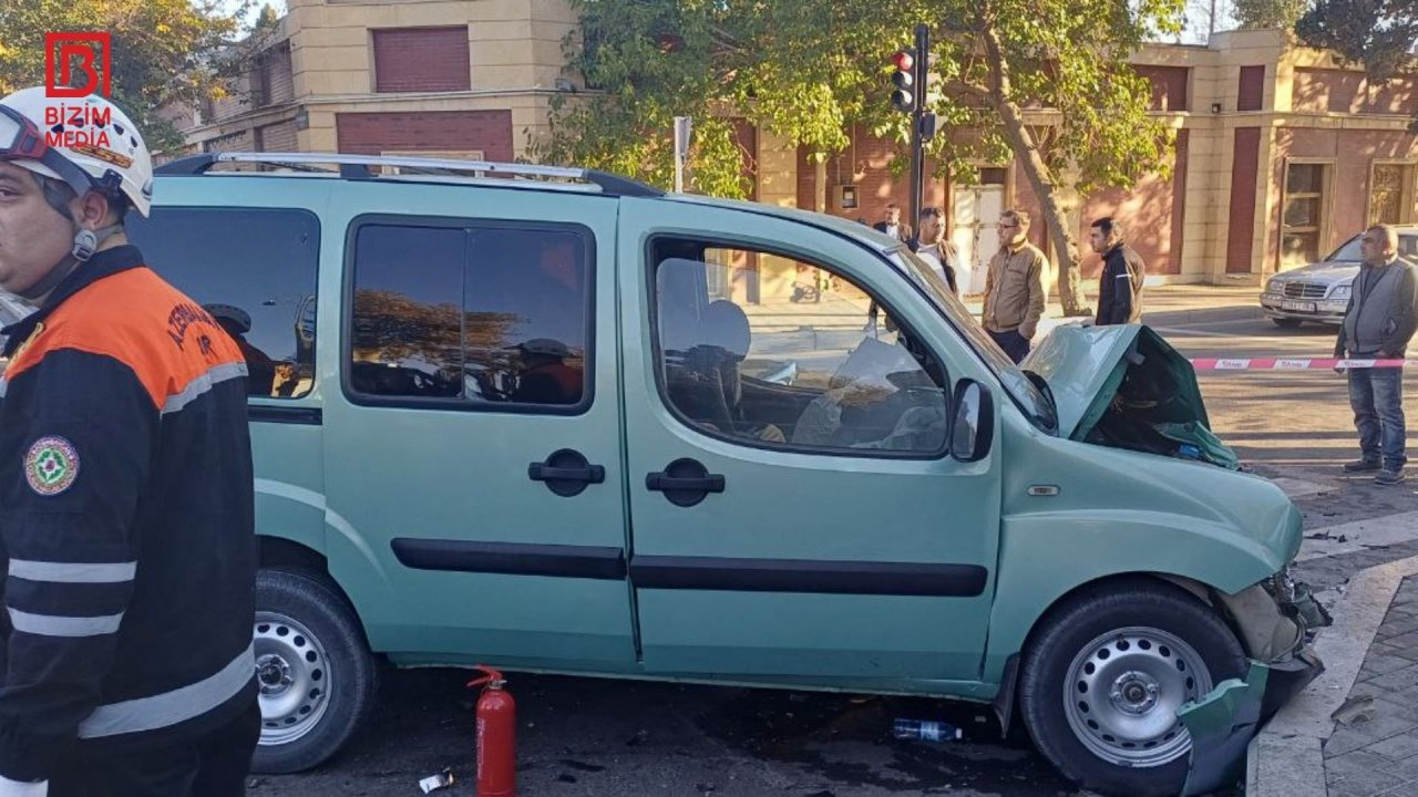 Gəncədə ağır qəza - 1 ölü, 4 yaralı var – FOTO/VİDEO - foto 5