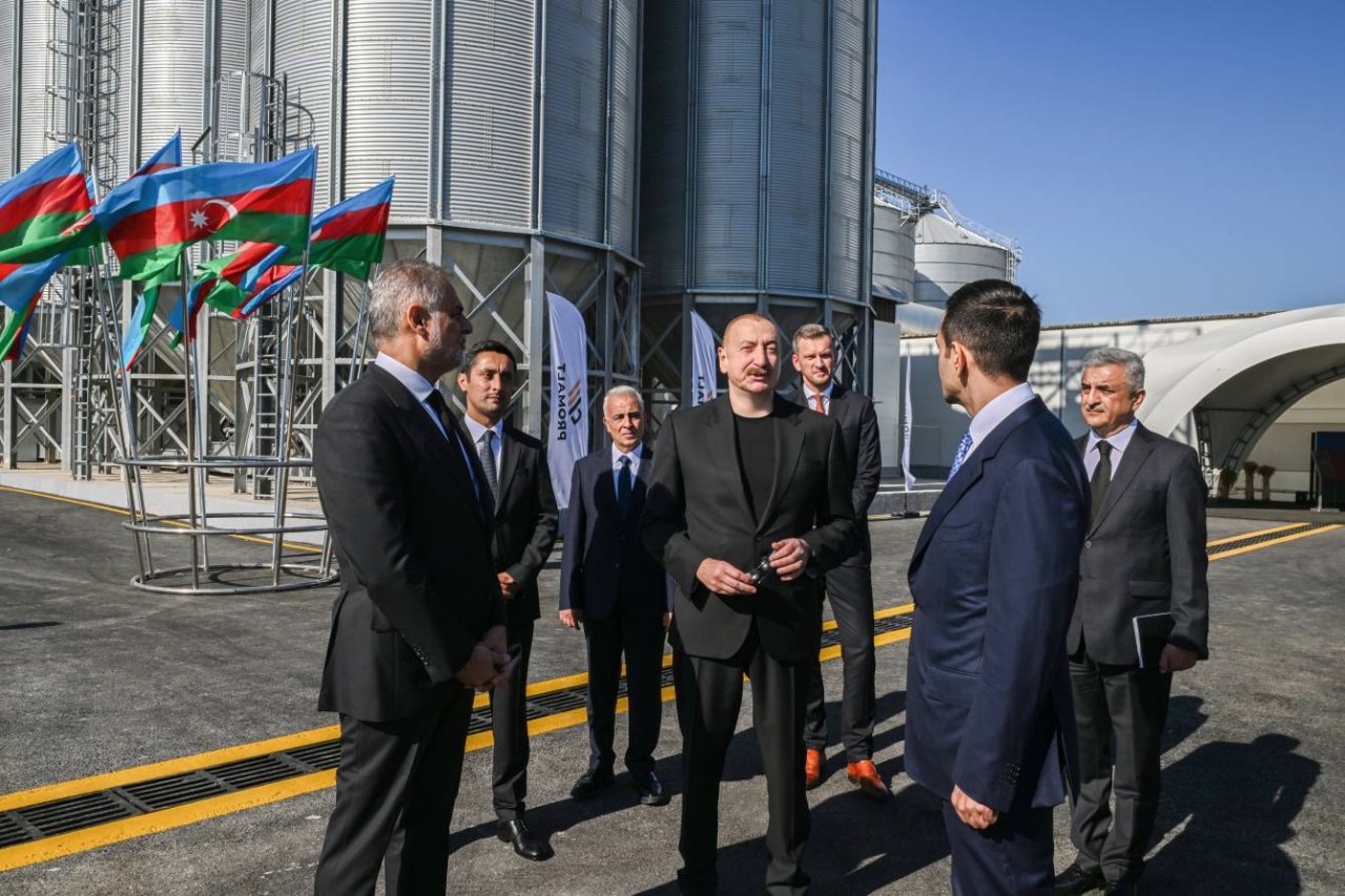Prezident İmişlidə arpa emalı müəssisəsinin açılışını ETDİ – FOTO/VİDEO - foto 8