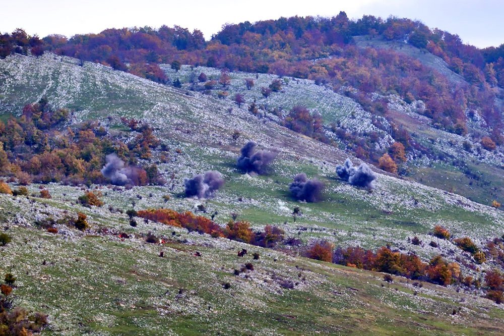 Azərbaycan və Serbiya artilleriyaçılarının birgə təlimi keçirildi – FOTO/VİDEO - foto 5