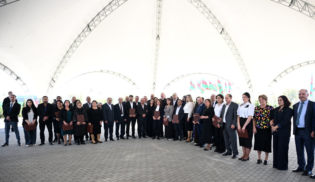 Zəngilanın Məmmədbəyli və Ağalı kəndlərinin sakinlərinə mənzillərin açarları təqdim edildi - FOTO - foto 28