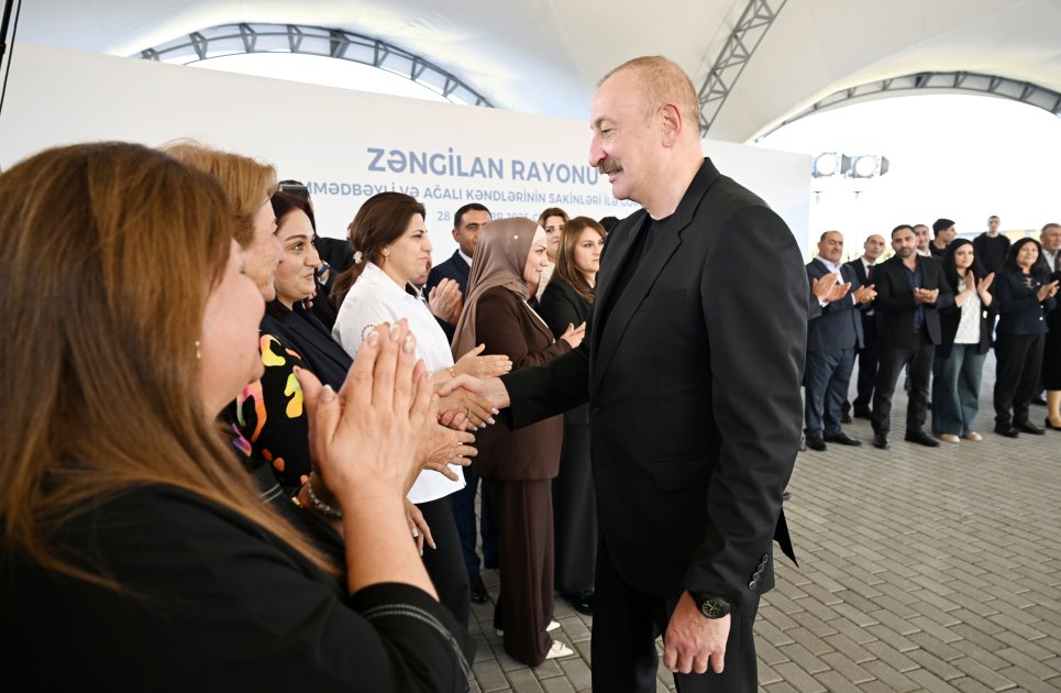 Zəngilanın Məmmədbəyli və Ağalı kəndlərinin sakinlərinə mənzillərin açarları təqdim edildi - FOTO - foto 4