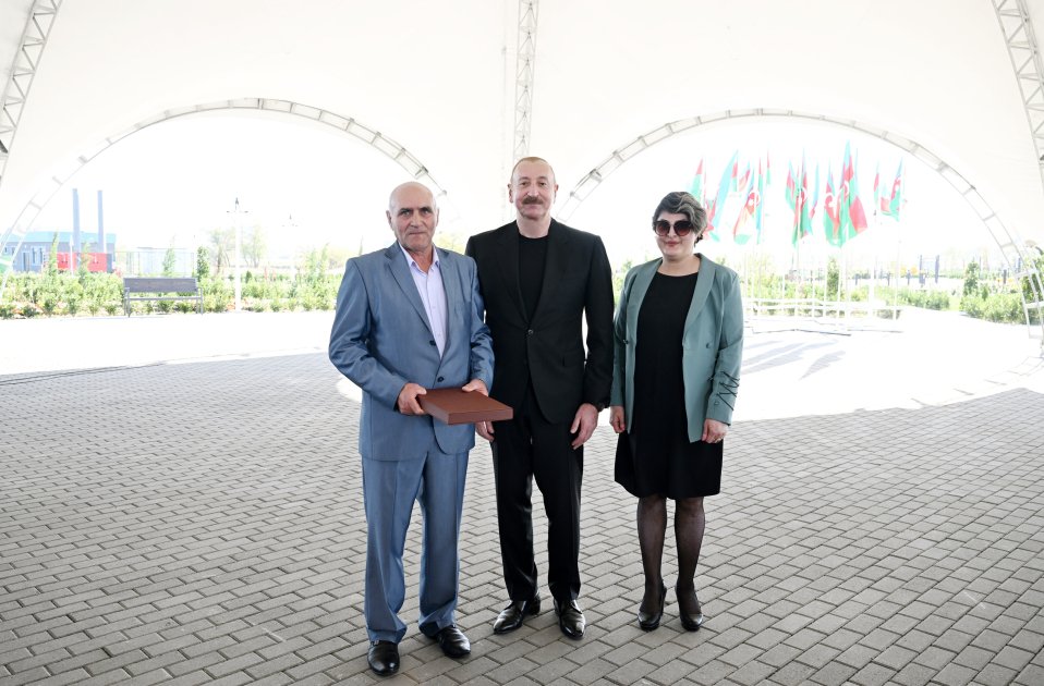 Zəngilanın Məmmədbəyli və Ağalı kəndlərinin sakinlərinə mənzillərin açarları təqdim edildi - FOTO - foto 19
